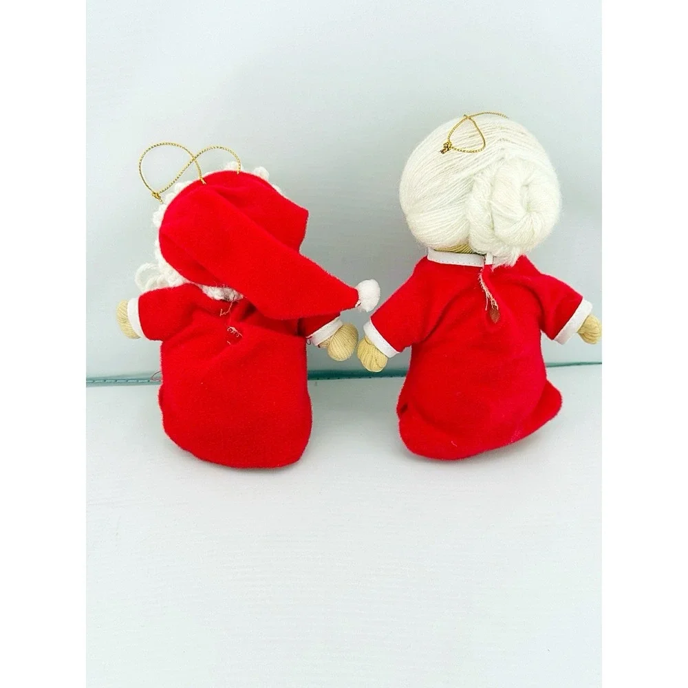 Vintage Avon 1984 Santa & Mrs Claus Soft Sculpture Ornaments 4.5